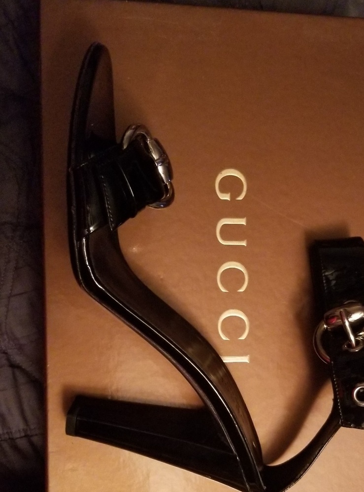 Gucci sandals